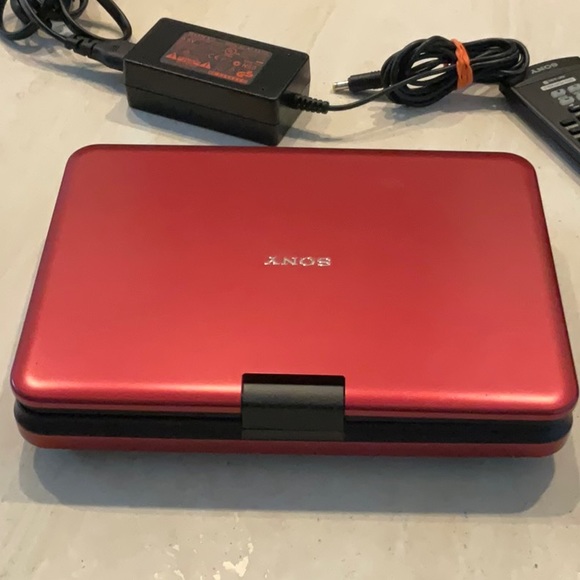 Sony Portable CD DVD Player DVP-FX820 With AC Adapter & Remote Control Red - Picture 16 of 16